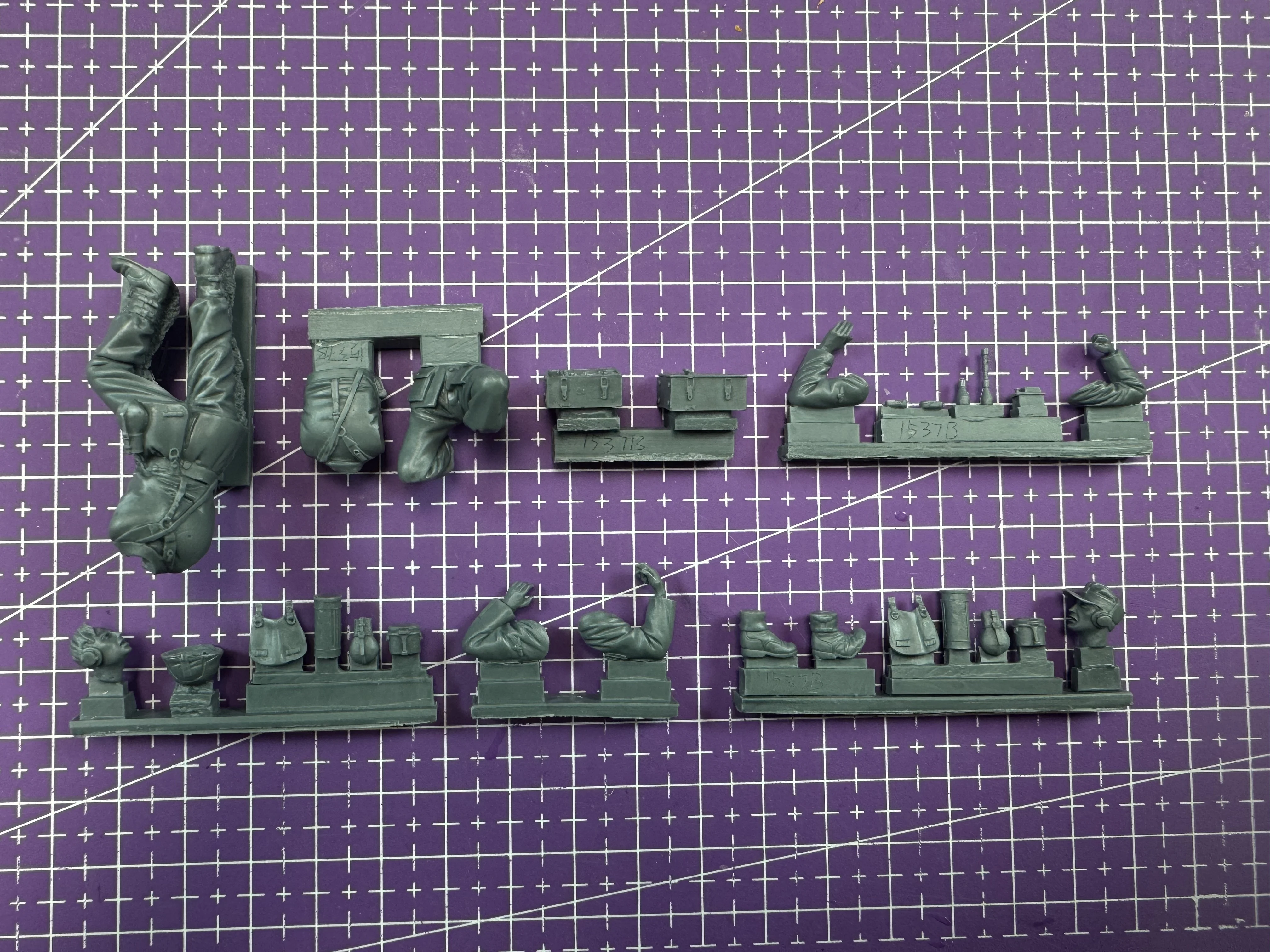 1:35 Resin-Modellbausatz, Kampfsoldaten-Team aus Harz mit 2 Personen, unbemalt, muss zusammengebaut werden Image