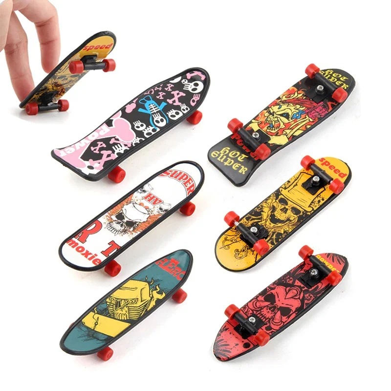 12-teiliges Mini-Skateboard-Spielzeug aus Kunststoff, kreatives Fingerspitzen-Skateboard für Kindergeburtstag, Gastgeschenke, Desktop-Spiel, Spielzeug, Geschenkfüller Image