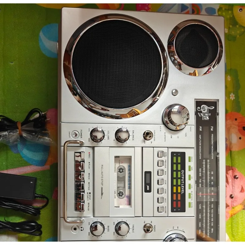 Vintage-Aufnahmeradio, tragbarer Kassettenspieler, CD-Disc, multifunktionaler, leistungsstarker Bluetooth-Lautsprecher Image
