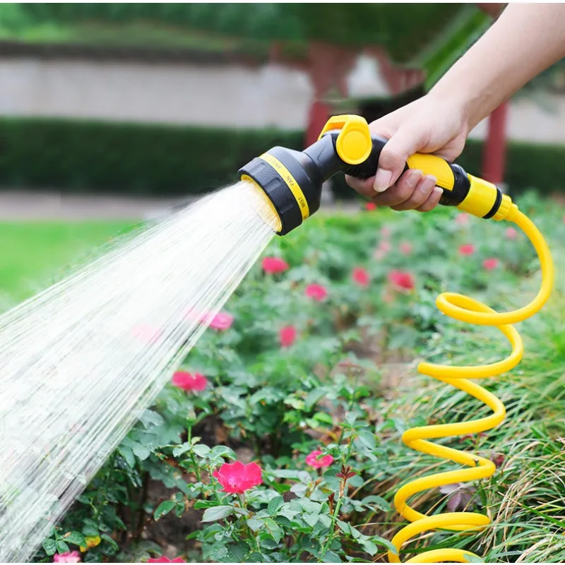 Spiralförmige Gartenwasserschläuche Eignen Sich für Außenbewässerung, Kombiniert Flexible Nutzung und Platzsparende Optik Image