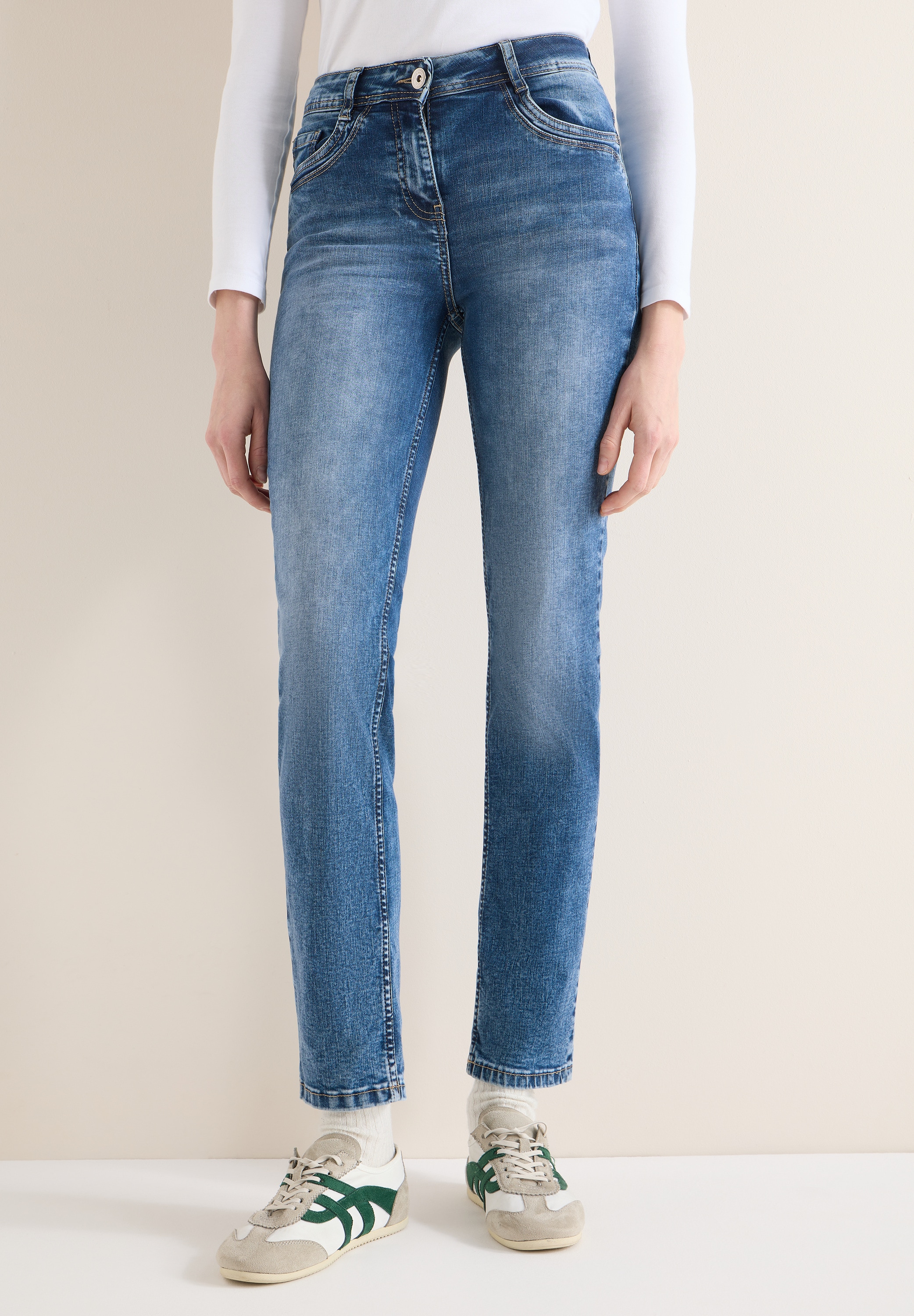 Straight-Jeans CECIL "Style Toronto", Damen, Gr. 30, Länge 32, authentic used wash, Denim/Jeans, Obermaterial: 78% Baumwolle, 20% Polyester, 2% Elasthan. Futter: 52% Polyester, 48% Baumwolle, unifarben, straight fit lang, Jeans Straight-Jeans, mit...
