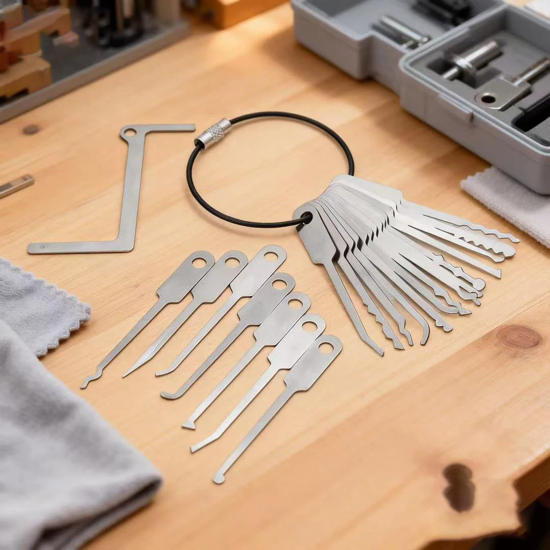 22-in-1 Universal-Schlüsselset, geeignet zum Öffnen von Türen, tragbares Werkzeug zum Öffnen von Türen, wenn Schlüssel vergessen werden.