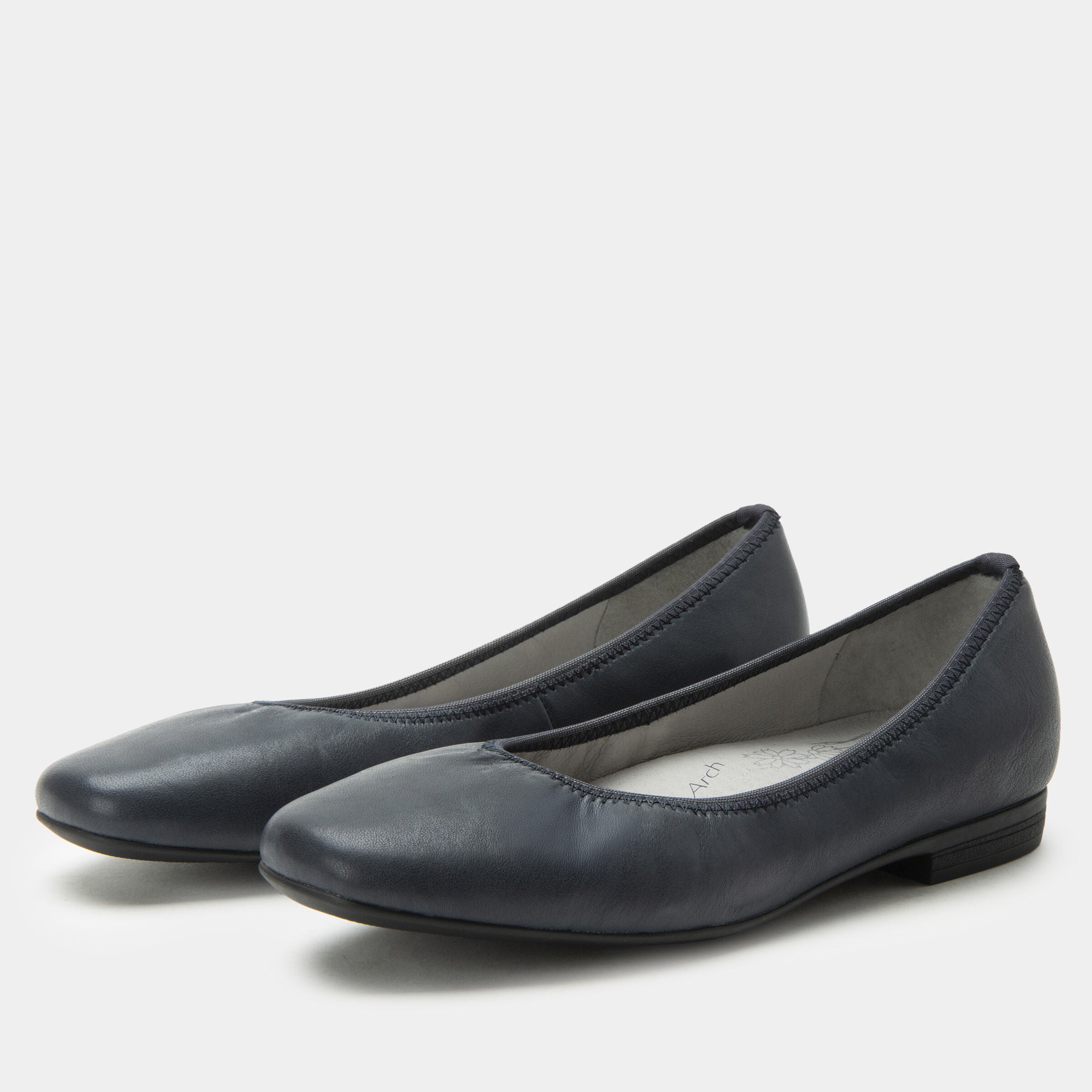 Wide Width Women's Arielle Ballet Flat by Alegria in Black (Size 8 1/2 W)