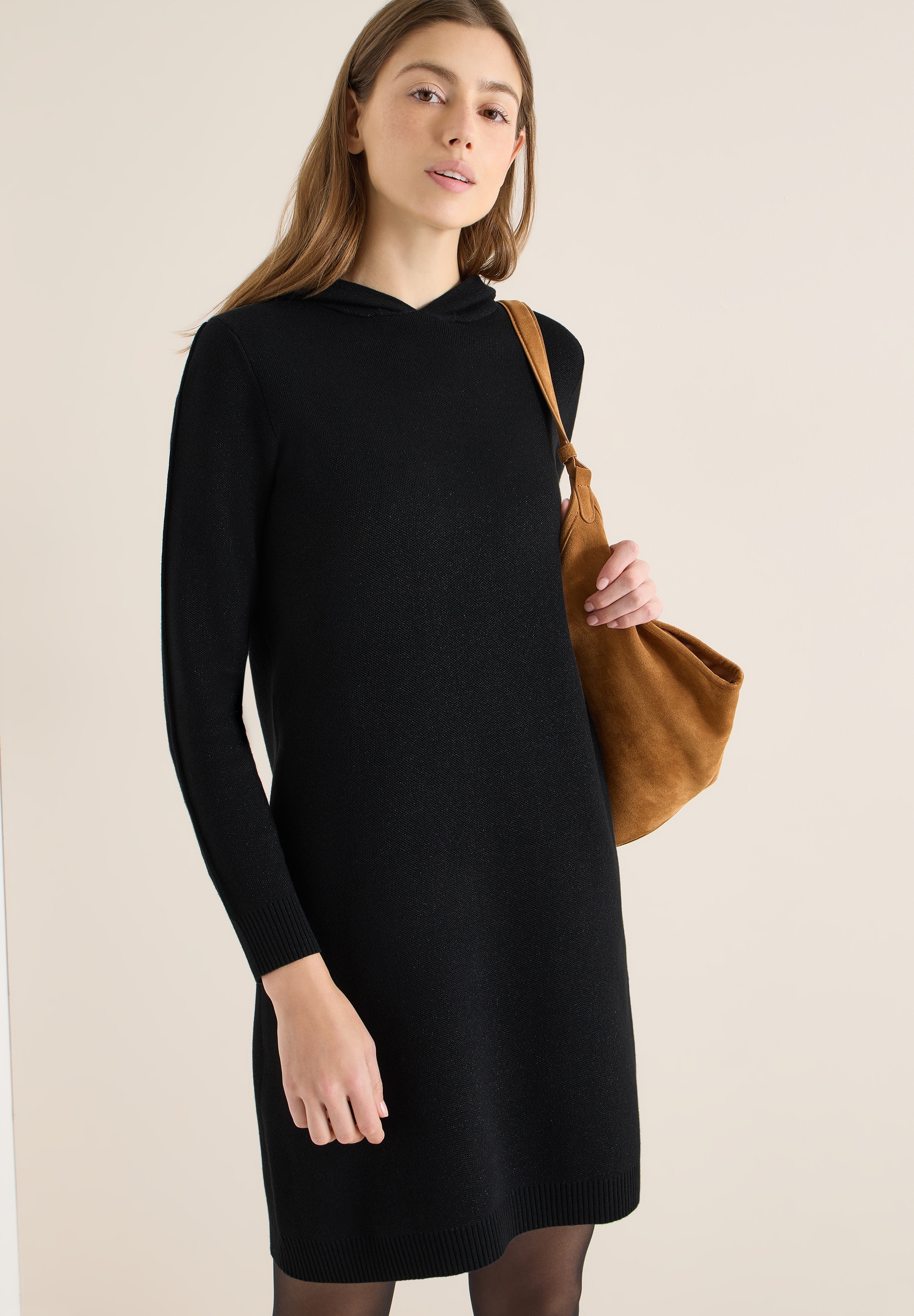 Strickkleid CECIL, Damen, Gr. M (40), N-Gr, schwarz, Strick, Obermaterial: 42% Baumwolle, 42% Polyacryl, 16% metallisierte Fasern, unifarben, bequem kniefrei, Rundhals, Bündchen, Kleider Strickkleid, Glitzerkleid - Langarm mit Gallonstreifen und Kapuze