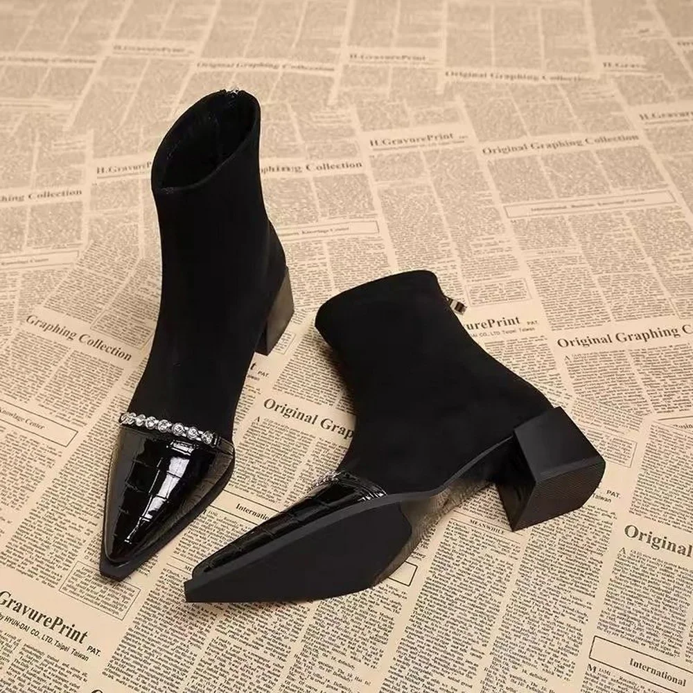 FHC 2025, neue Flock-Stiefeletten, schmale Stiefeletten mit mittlerem Absatz für Damen, Herbst-/Winterschuhe, Strass-Stiefel mit spitzer Zehenpartie, Schwarz, Direktversand