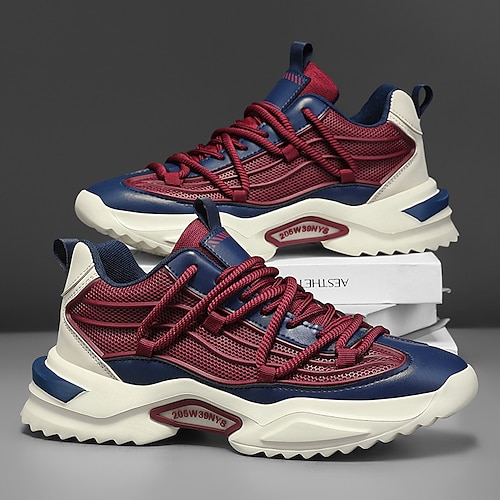 Rote und marineblaue Herren-Sportschuhe, atmungsaktives Mesh-Obermaterial, leichte, gepolsterte Sohle, sportlicher Stil für Gehen, Laufen und Freizeit. Image