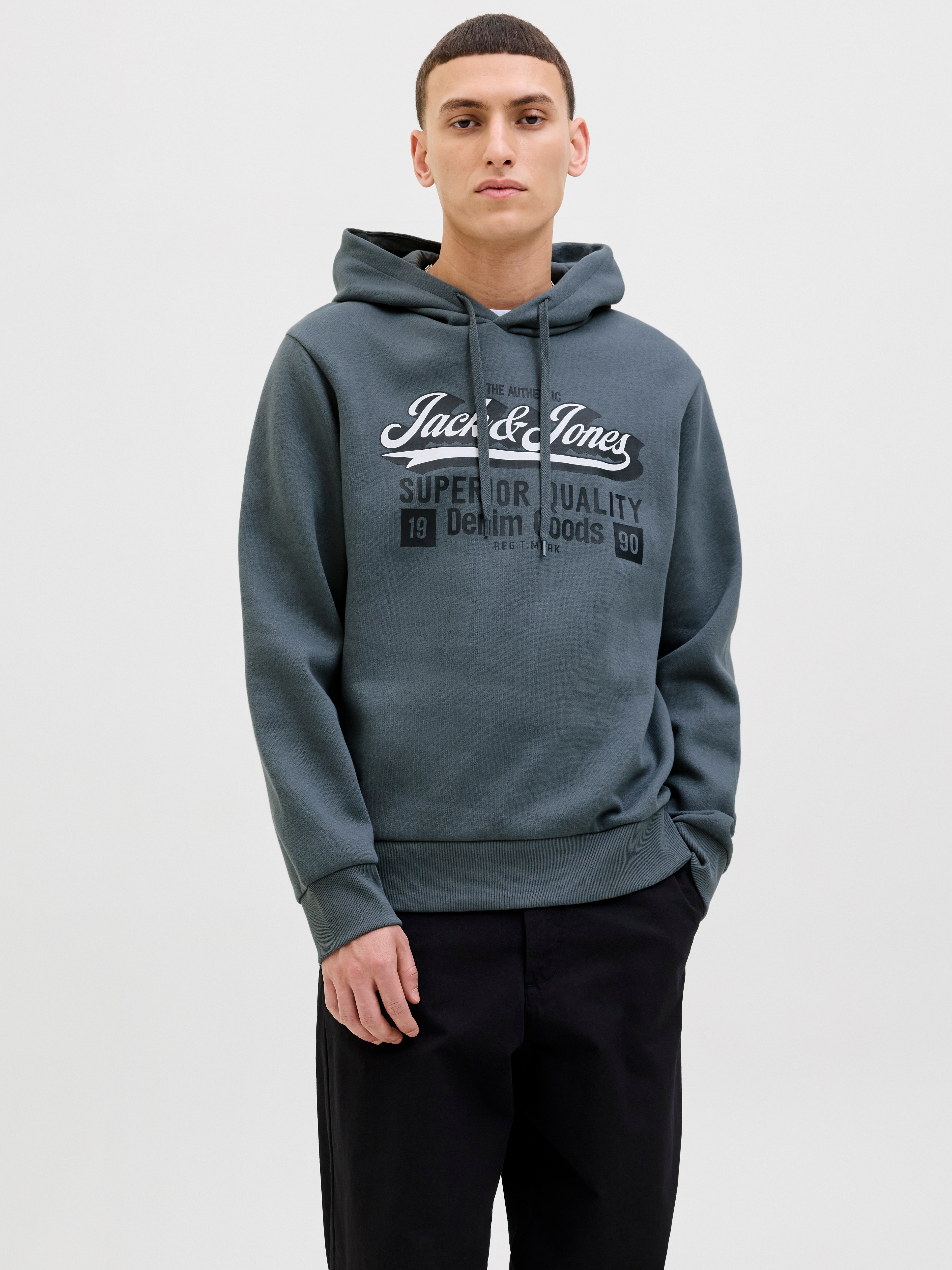 Kapuzensweatshirt JACK & JONES "JJELOGO SWEAT HOOD 2 COL 25/26 NOOS", Herren, Gr. 3XL, grau (stormy weather), angeraute Sweatware, Obermaterial: 70% Baumwolle, 30% Polyester, bedruckt, regular fit normal, Rundhals, Rippbündchen, Sweatshirts, mit...