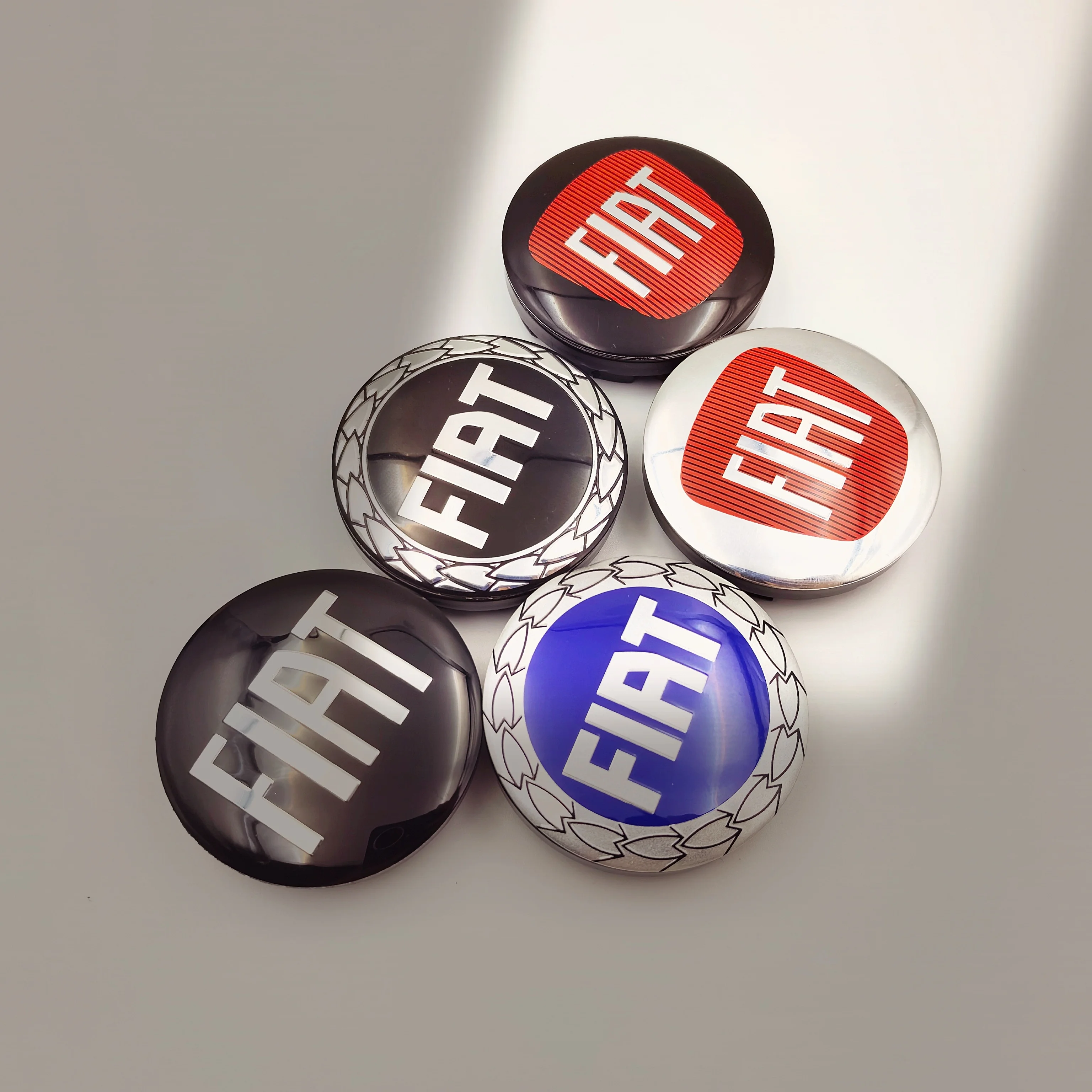 4 pezzi fiat auto emblema mozzo ruota coprimozzo centrale coprimozzo ruota centrale adesivo mozzo ruota 50mm 5cm 56mm 5.6cm per fiat 500 Abarth