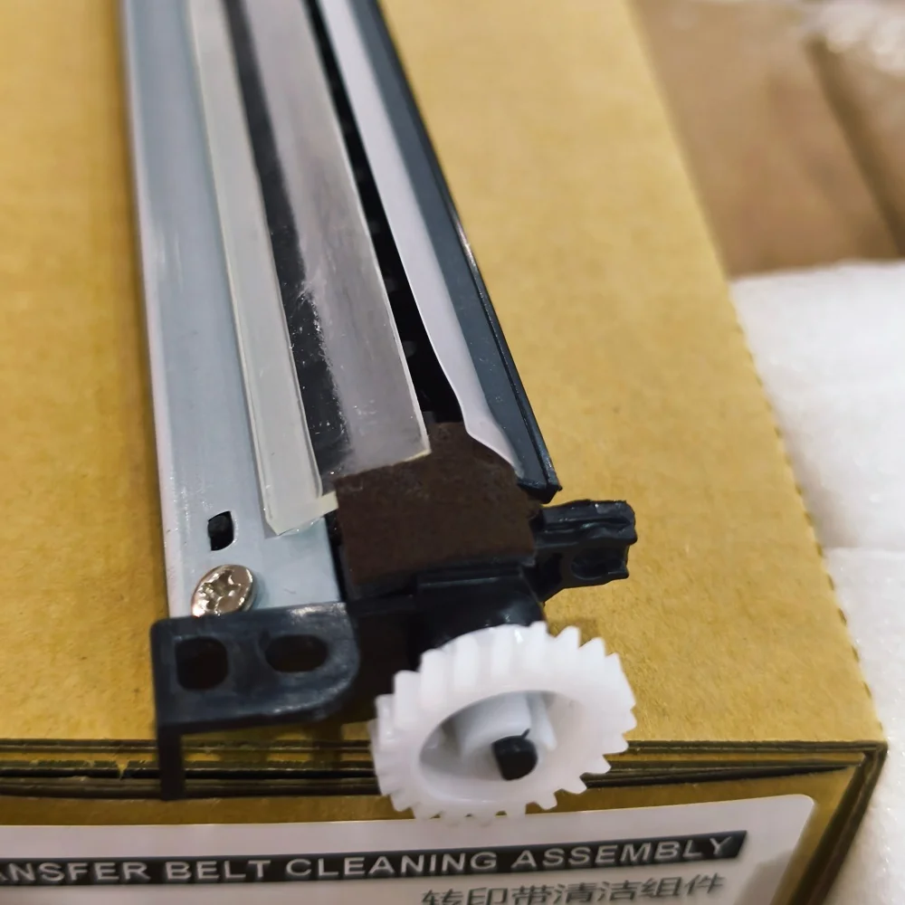 1X TR-5230 302R793070 Transferband-Reinigungsklinge für KYOCERA ECOSYS M5521 M5526 P5021 P5026 Image
