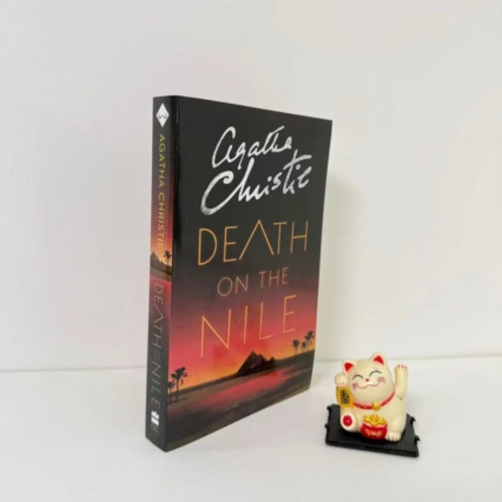 Tod auf dem Nil von Agatha Christie Hercule Poirot Mystery Classic Murder auf einem Kreuzfahrt, Liebe, Eifersucht und Verratenroman Image