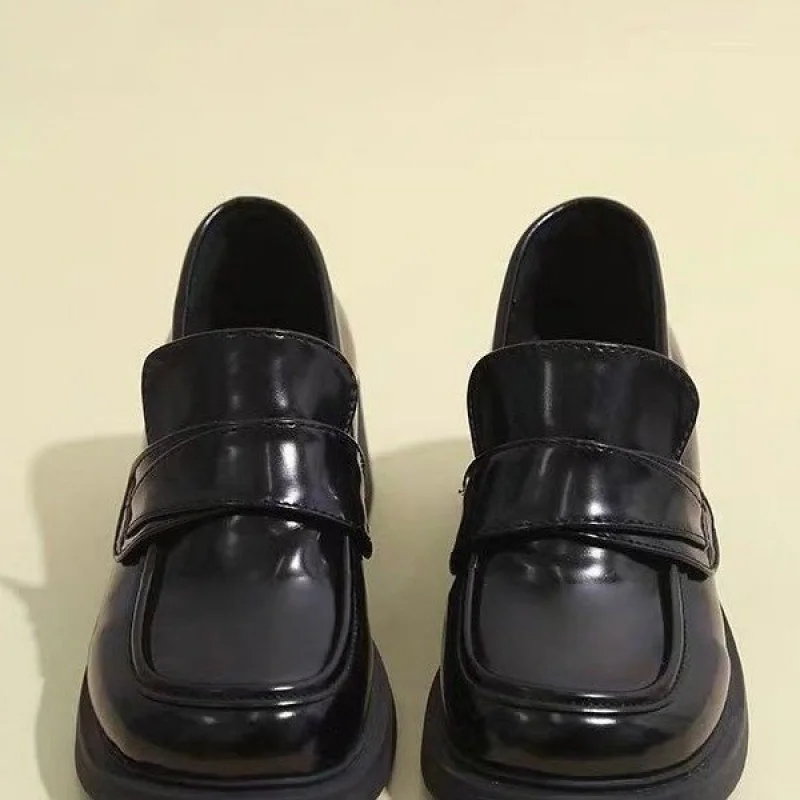 Schwarze Slipper für Damen, weiche Sohle, runde Herbstspitze, dicke Sohle, britischer Stil, kleine Lederschuhe, große Damenschuhe