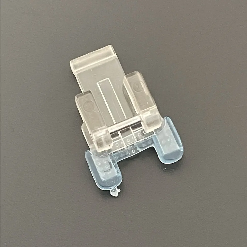 Knopfpresserfuß Multifunktions-Haushaltsnähmaschine für Nägel, Schnallen, Kunststoff und Bekleidung Image