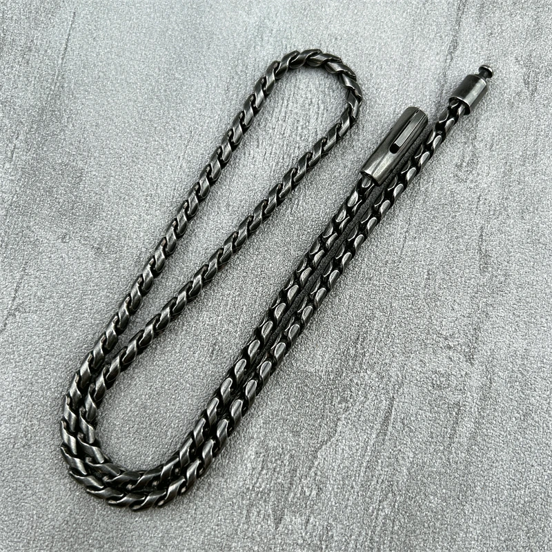 70 cm Retro Titan Stahl O-förmige Halskette Outdoor Tragbare EDC Multifunktionale selbstverteidigung Kette Werkzeug Image