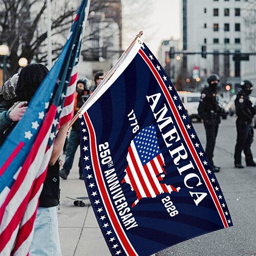 Feierlichkeiten zum 250. Jahrestag der Flagge der Vereinigten Staaten, Dekoration für den Innenhof, patriotische Dekoration, Gartenflagge Image