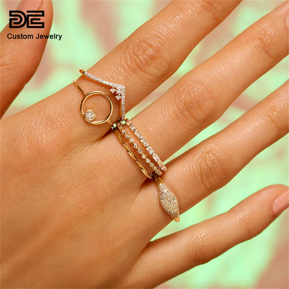 Anello in Argento Sterling 925 con Gemma Design a Corona Chic Zirconia Cubica Placcato Oro 18K Gioielli Hip-Hop di Lusso per Donne e Uomini