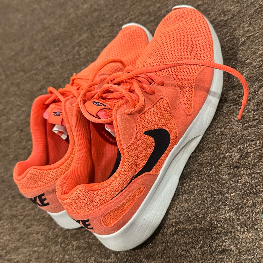 Nike Shoes | Euc Women's Sz 8 Nike Vibrant Orange Athletic Shoes Sneakers | Color: Orange/Pink | Size: 8