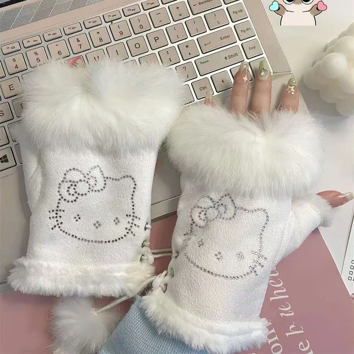 Sanrio Hello Kitty Leder-Halbfinger-Handschuhe aus Kaninchenfell, warme Winter- und süße Handschuhe, die kältebeständige Handschuhe schreiben