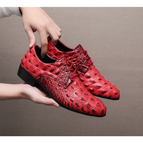 Rote Herren-Schnürschuhe aus Kunstleder mit Krokodilprägung, modisches Design für besondere Anlässe Image