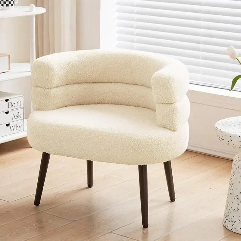 Einfaches, modernes Lammfleece-Einzelsofa, Designer-Licht, Luxus, Wohnzimmer, Balkon, kleine Wohnung, weißer Lounge-Sessel Image