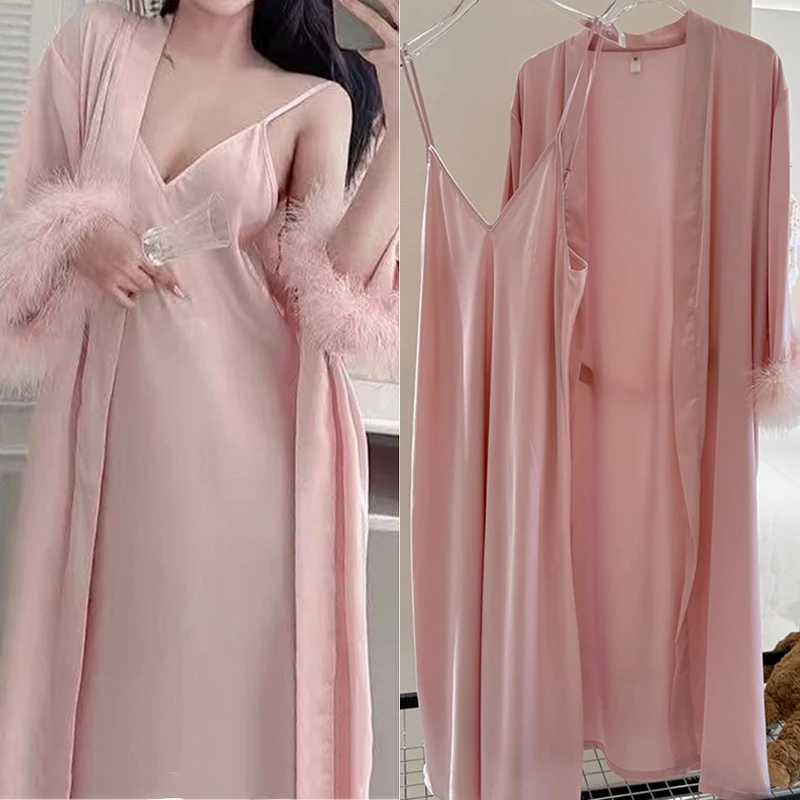 Elegante Braut Hochzeit Lange Robe mit Feder Negligé Sexy Straps Nachthemd Bademantel Hause Kleid Lose Seidige Satin Nachtwäsche Image