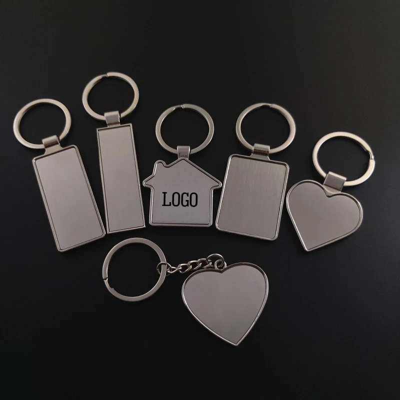 Personalisierter Logo-Schlüsselanhänger, blanko, gebürstete Zinklegierung, Auto-Schlüsselanhänger, Lasergravur, personalisierter herzförmiger Schlüsselanhänger aus Metall Image
