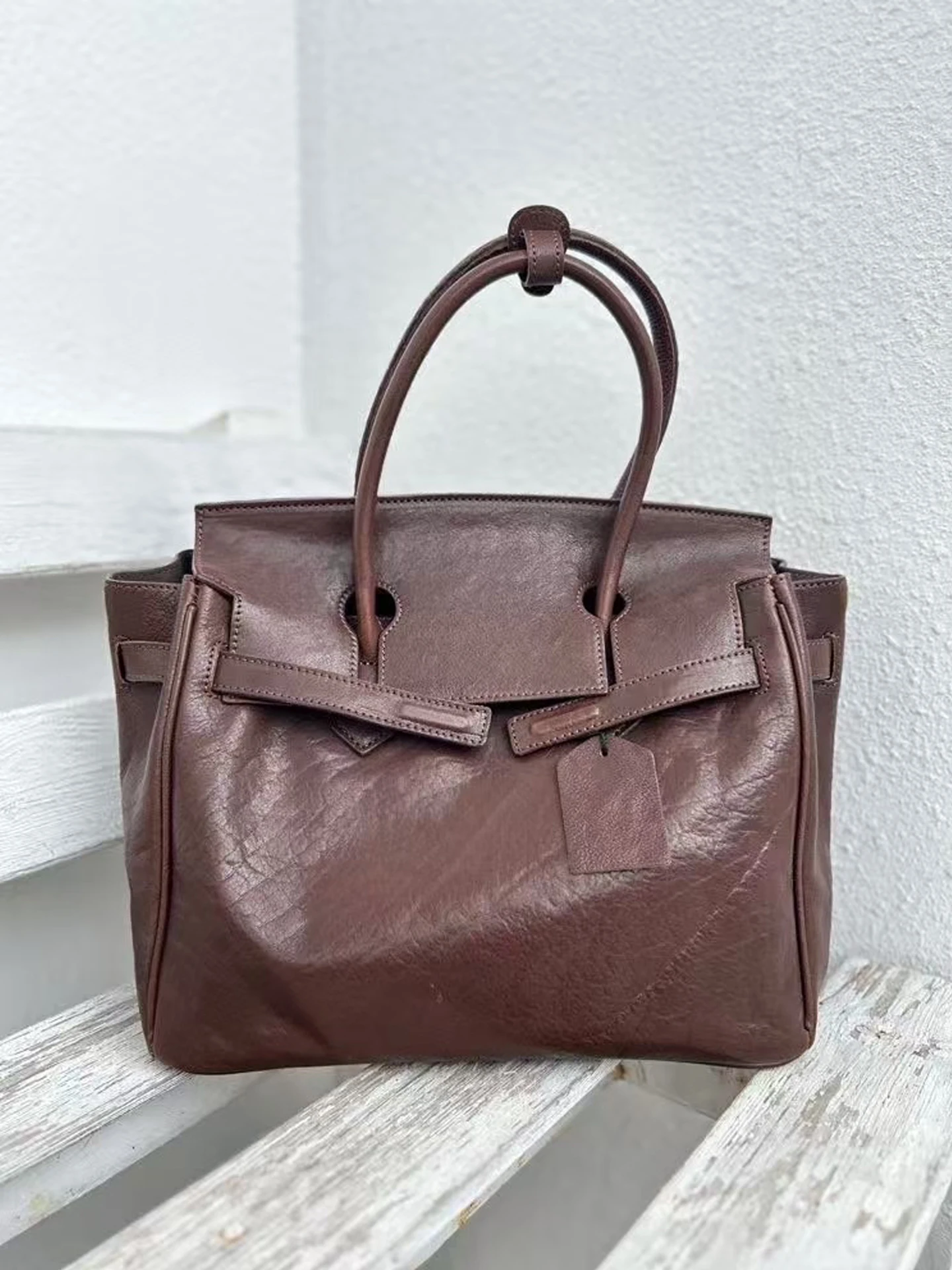 XHTY Retro-Handtasche aus echtem Leder, Vintage-Damentasche, neue Umhängetasche, Premium-Gefühl, Preppy-Stil, Pendeln, vollnarbiges Rindsleder