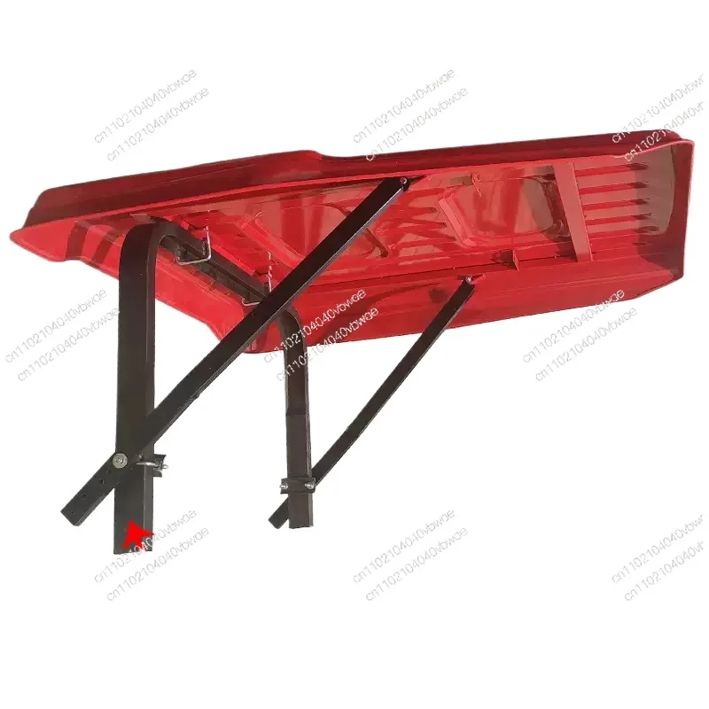 Traktor mit Halterung für Markise, Decke, Überdachung, Wind Image