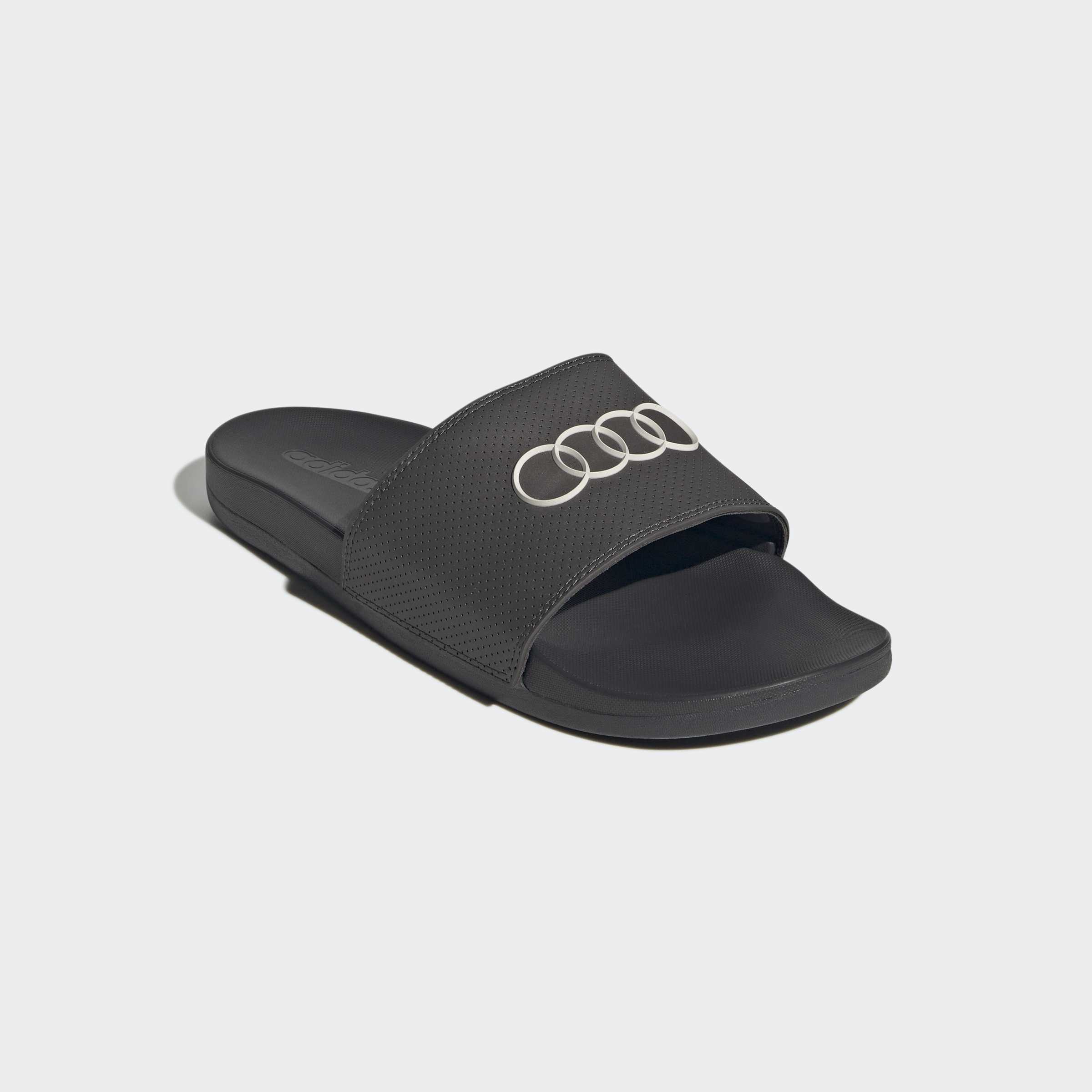Badesandale ADIDAS PERFORMANCE "AUDI F1 TEAM ADILETTE COMFORT BADESCHLAPPEN", Herren, Gr. 48,5, utility schwarz, utility schwarz, chalk pearl, Synthetik, Schuhe, AUDI F1 Motorsport