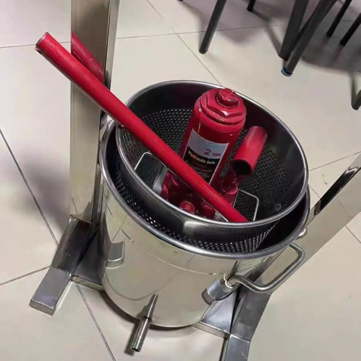 22L Manuelle hydraulische Fruchtpresse Edelstahl Kleiner Honig Traube Heidelbeere Maulbeerpresse Entsafter Traubenpresse Image