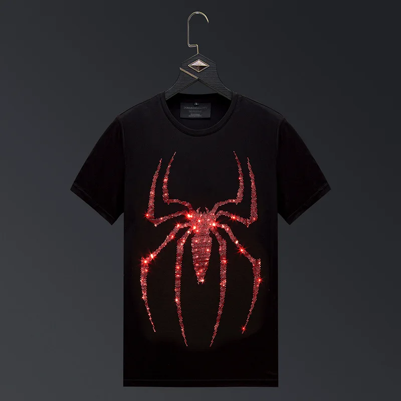 2025 sommer Rote Spinne Strass T Hemd Männer Mode Streetwear Kurzarm O Hals Schlank Plus Größe Mann T-shirt Camisetas hombre