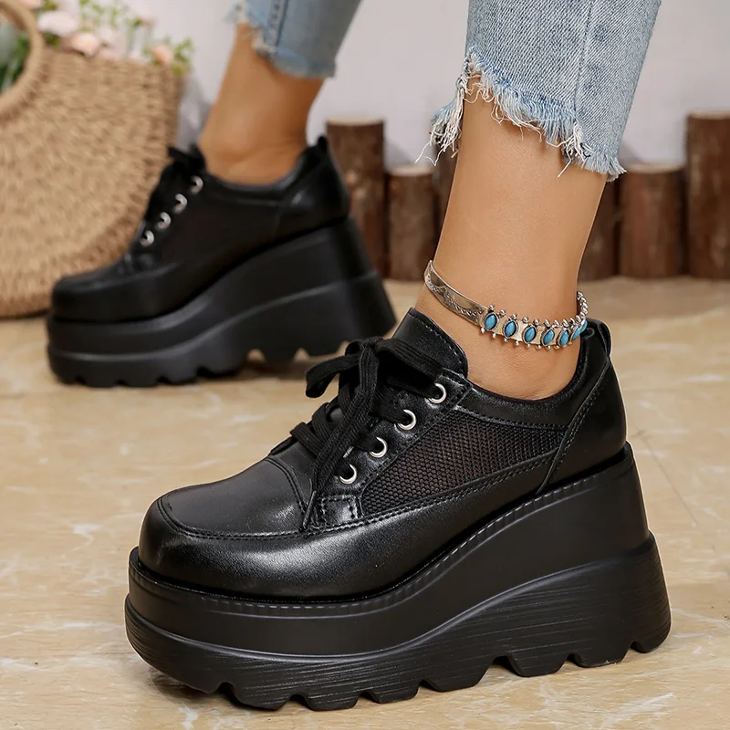 Mode Schwarz Weiß Chunky Turnschuhe Gothic Plattform Keil Schuhe für Frau 2025, Dicken Boden Mesh Atmungsaktive Turnschuhe Plus Größe