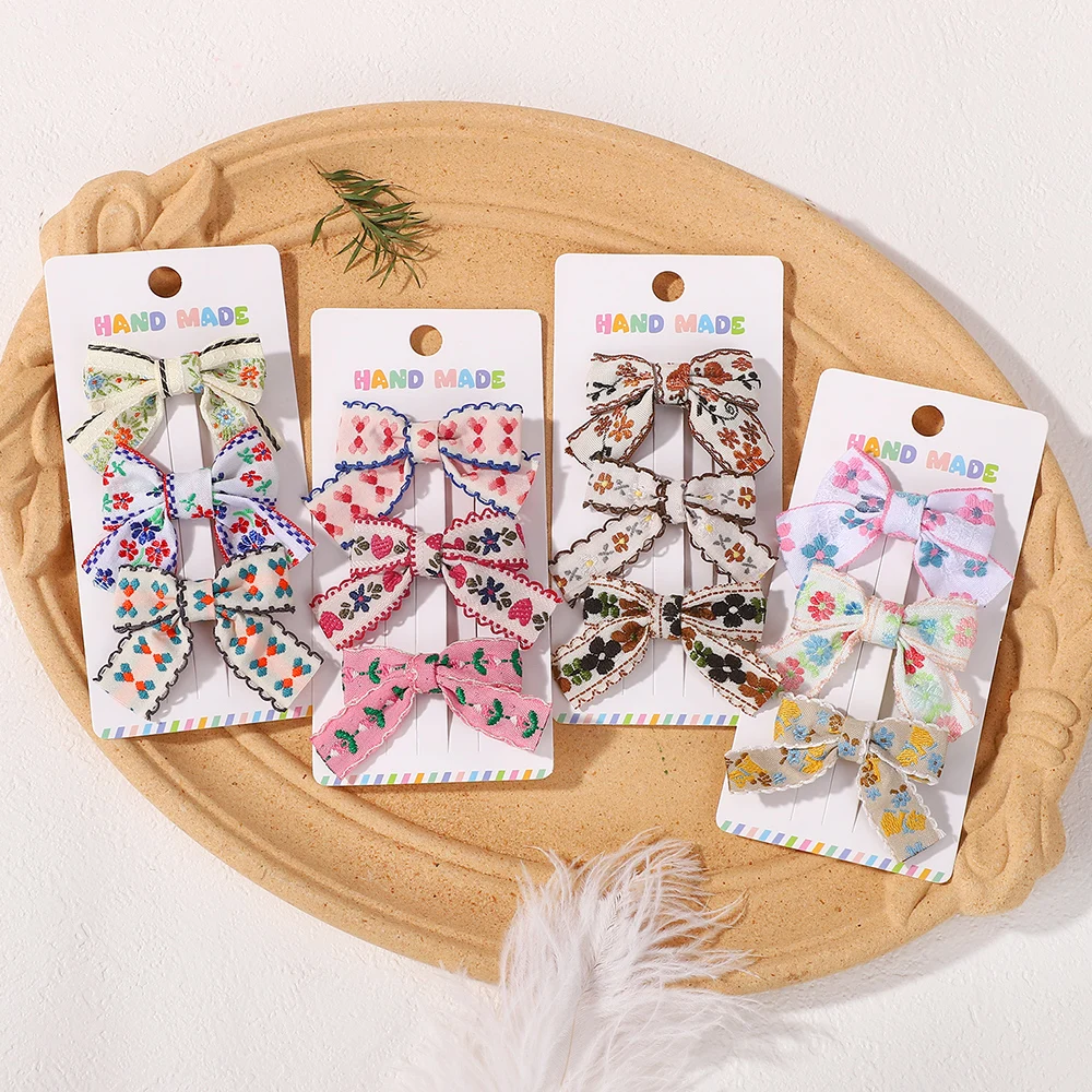 RAINBOW BOWS 3 Stück frische Blumen Schmetterling Krawatte Haarspange Wald Stickerei Mädchen Rand Clip süße Mädchen Pony Clip Haar-Accessoire Image