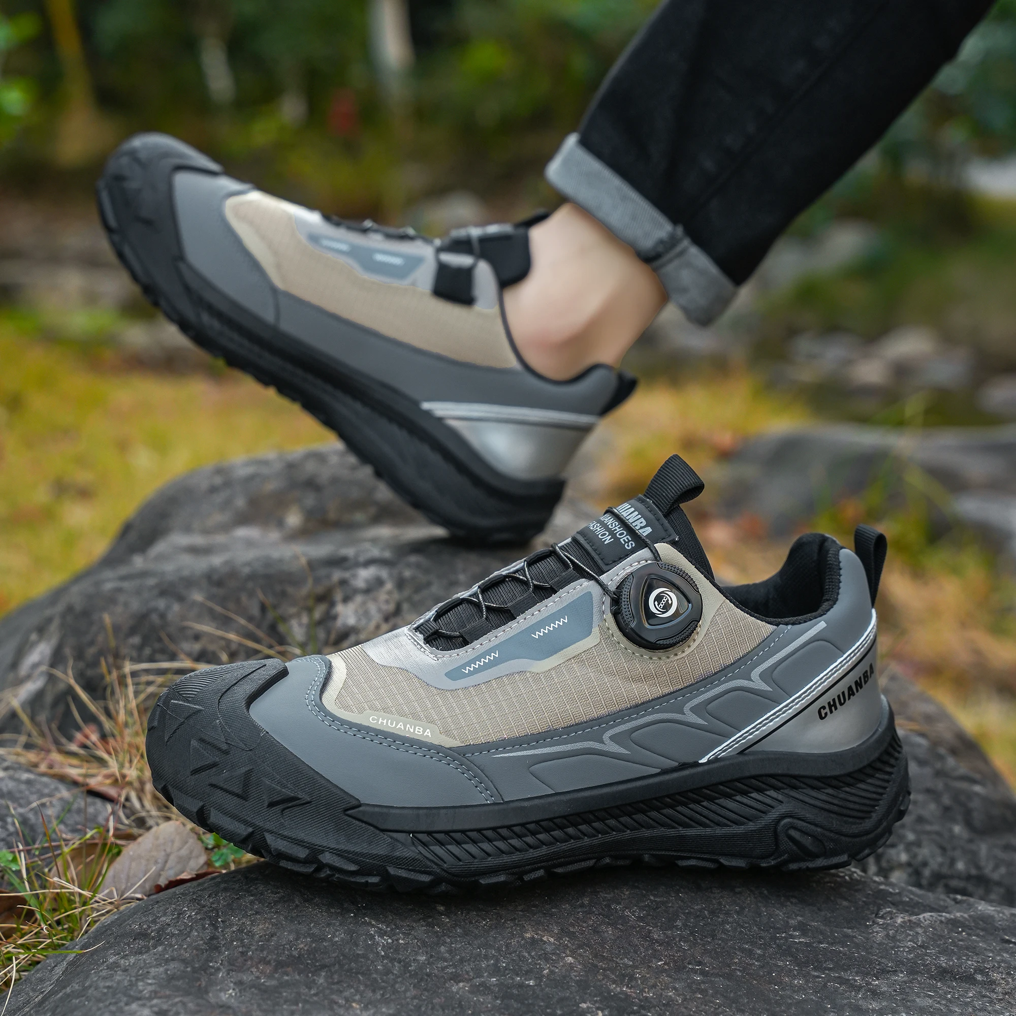 Herren Leichte Freizeitschuhe Outdoor-Laufschuhe in Schwarz Grau Khaki Größen 39-48 PU-Material mit Canvas