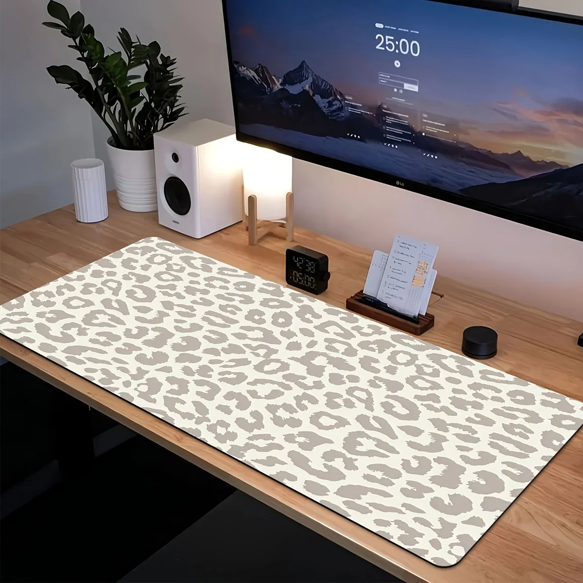 XL/XXL Computer-Tastatur und Mauspad, Beige, Braun, Leopard, Büro, Zuhause, Gaming-Setup, Gaming-Schreibtisch-Zubehör, Teppich-Mauspad Image