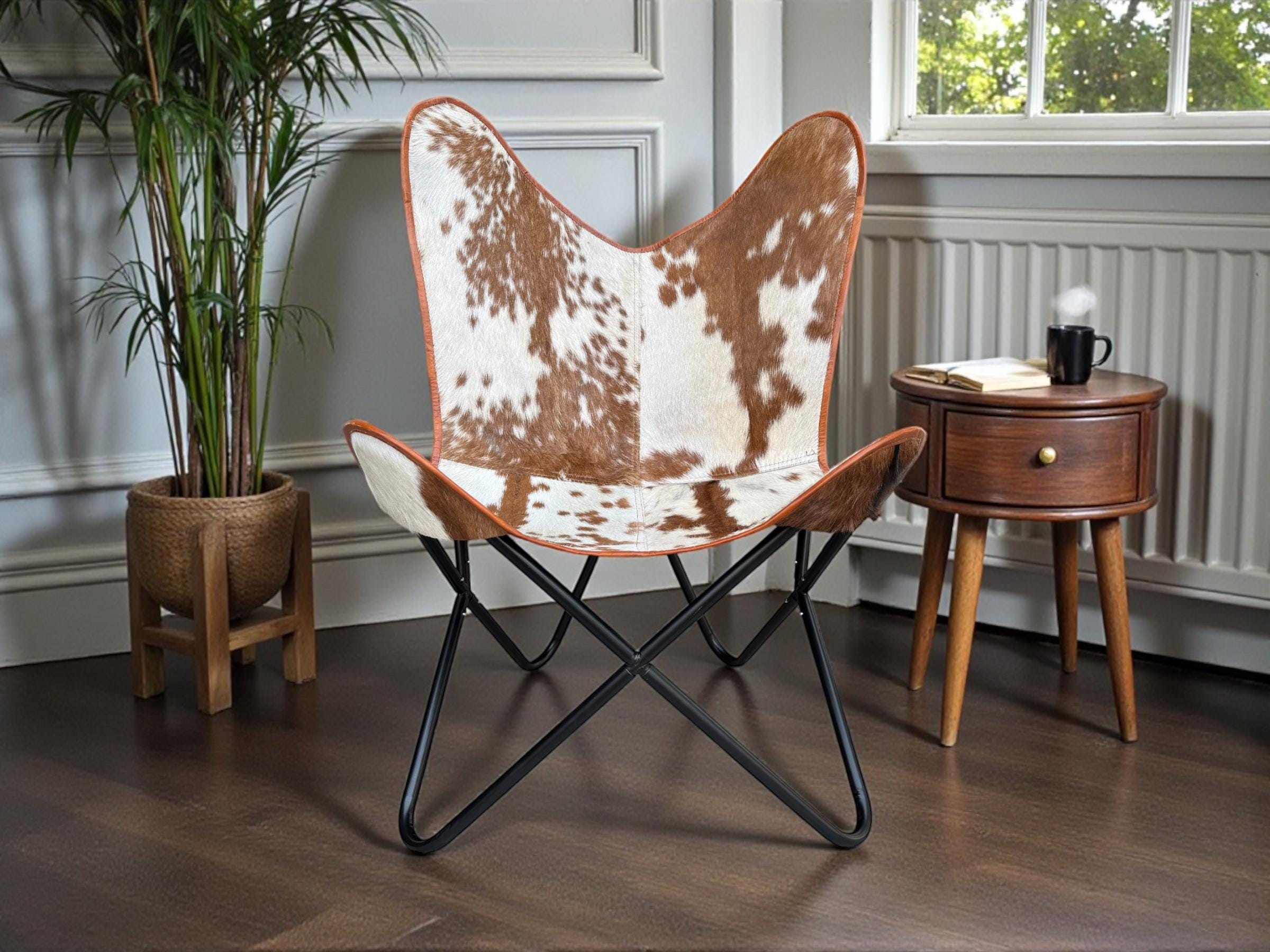 Sedia a farfalla in pelle con pelo - Sedia con tracolla in vera pelle di mucca, seduta decorativa fatta a mano