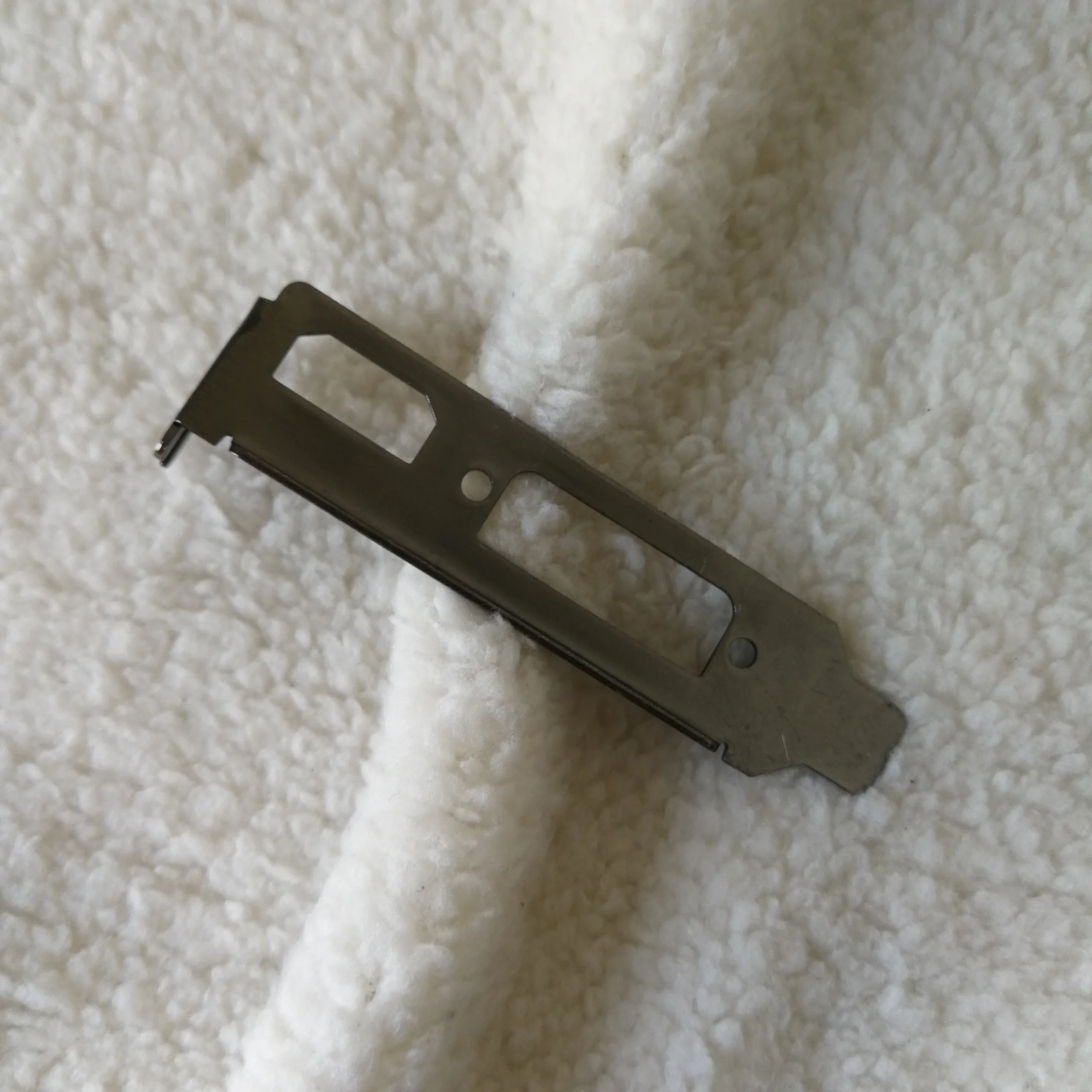 Host-Gehäuse, niedriges Profil, PCI-E-Halterung, halbes Panel für HDMI-kompatiblen DVI-Anschluss, Computer-Grafikkarte, 2-in-1 Image