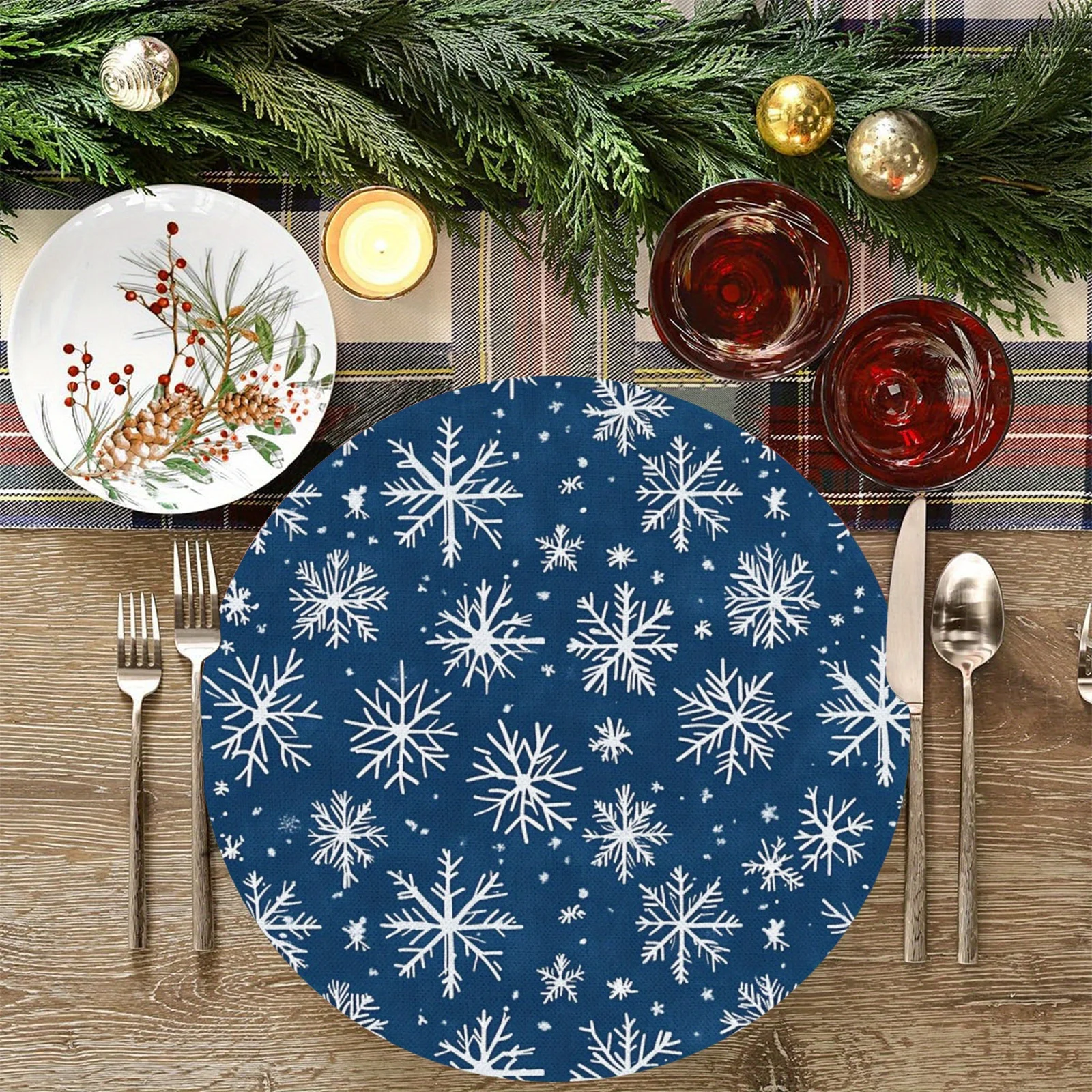 VIKAMA 4PC Nordic Schneeflocke Tischset Dunkelblauer Hintergrund Schneeflocke Weihnachten Familie Dinner Party Dekoration Runde Matte Image