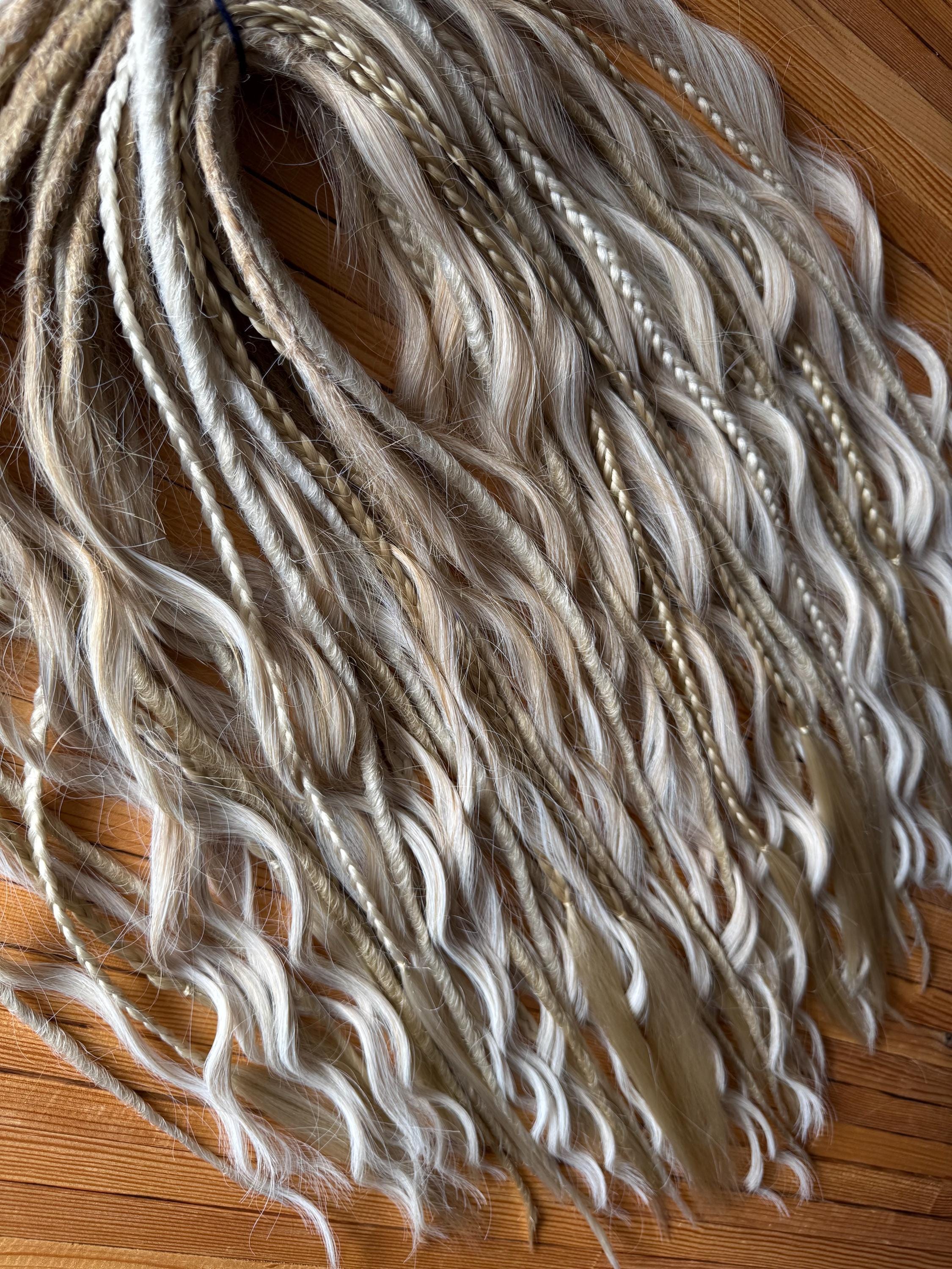 Dreadlocks biondi a spirale Dreadlocks ricci Dreadlocks sintetici all'uncinetto estensibili Dreadlocks biondi Boho DE Dreadlocks ricci a doppia estrem