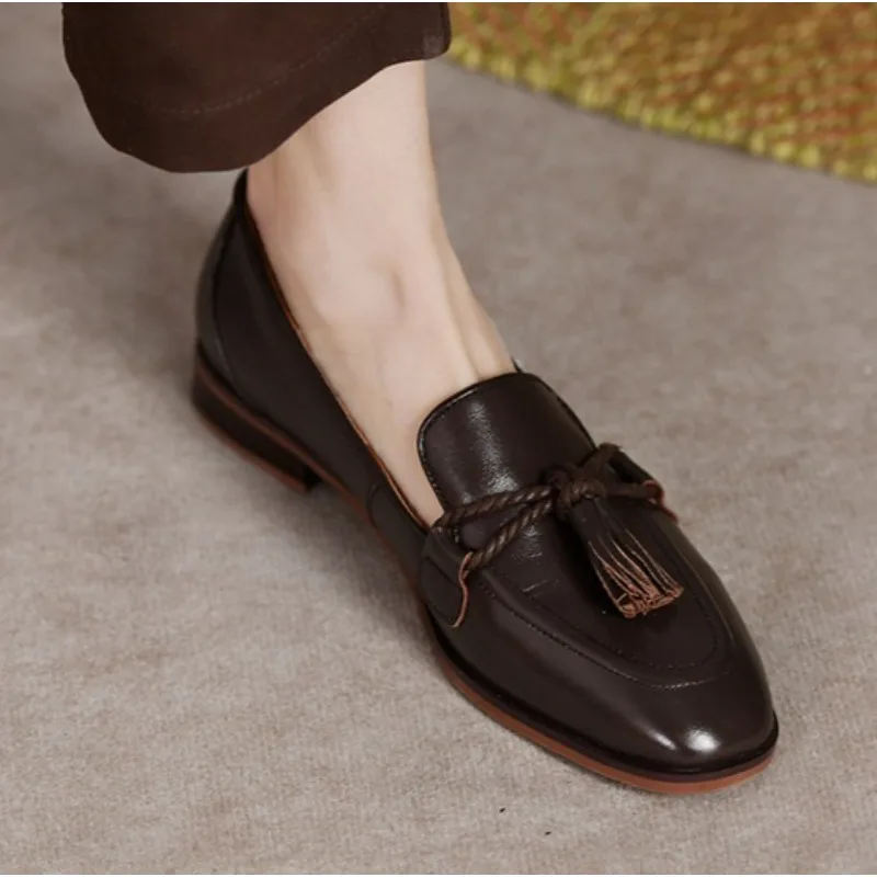 Retro Britischen Stil Quadratischen Kopf frauen Müßiggänger Schuhe Neue Stil Quaste Bequeme Einzelne Schuhe Frauen Braun Leder Schuhe