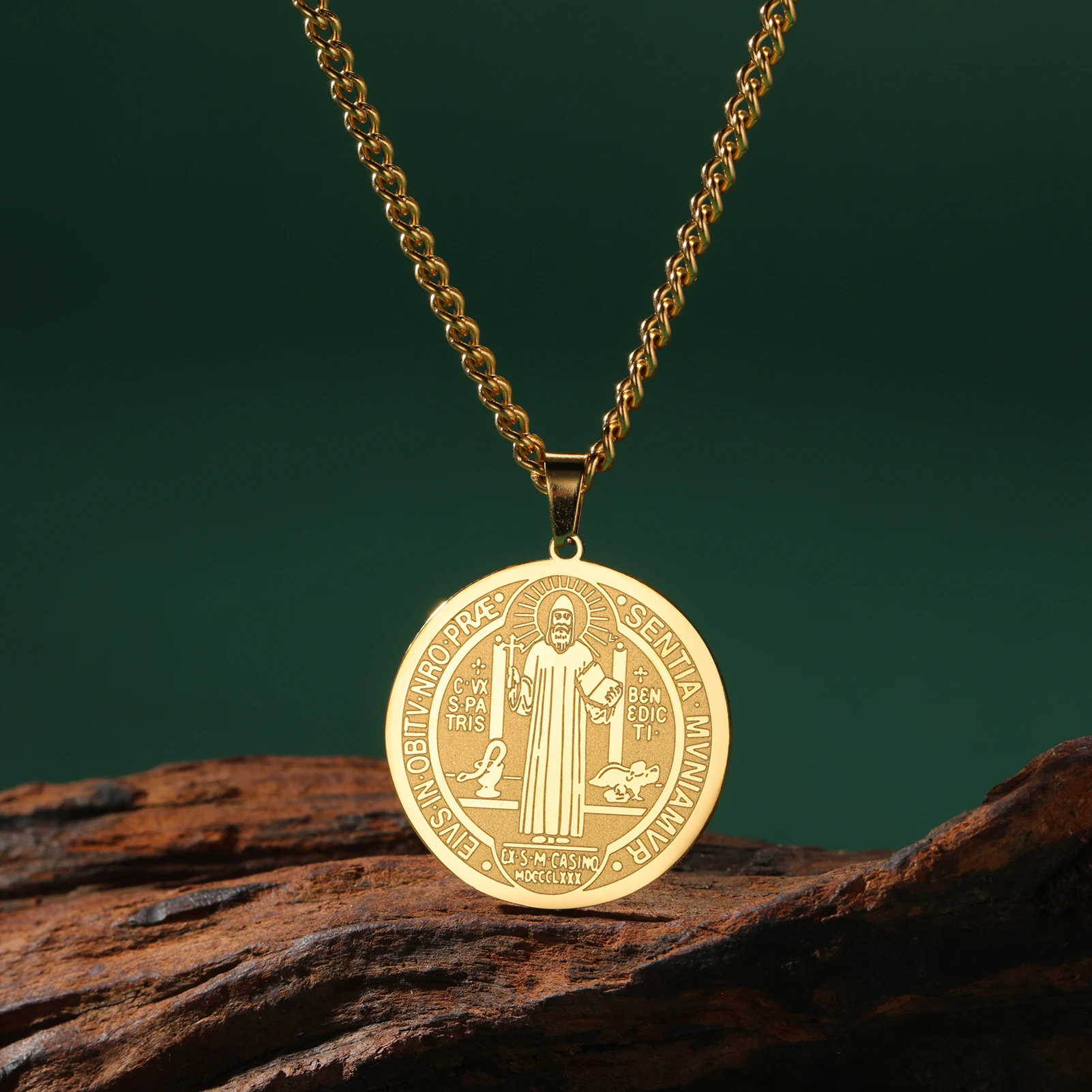 Heiliger Benedikt Medaillen-Halsketten aus Edelstahl mit doppelseitiger Gravur, Exorzismus-Kreuz, Gebets-Anhänger, katholischer Schmuck für Damen und Herren, Amulett Image