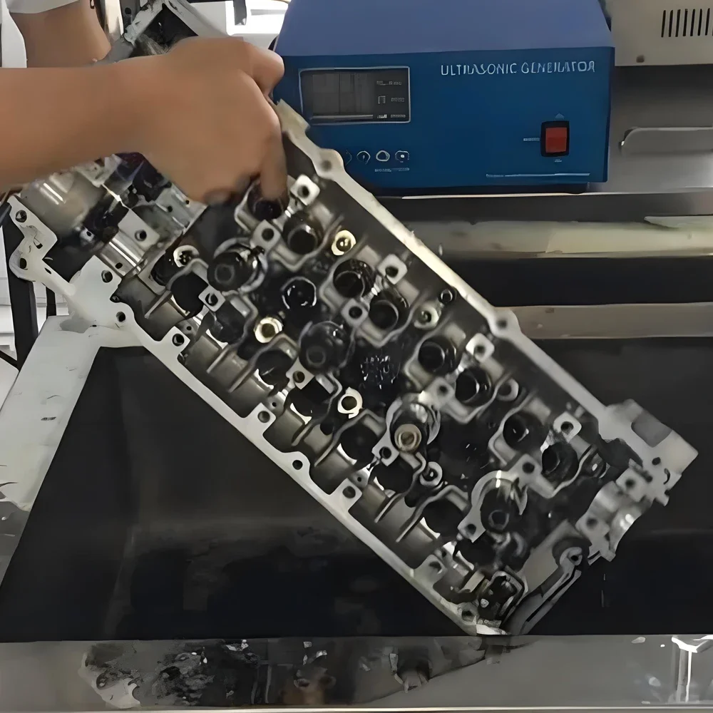 Industrieller Ultraschallreiniger 50L 100L 300L 500L Industrie Druckkopf DPF Motorblock Teile Waschmaschine Reinigungsmaschine Image