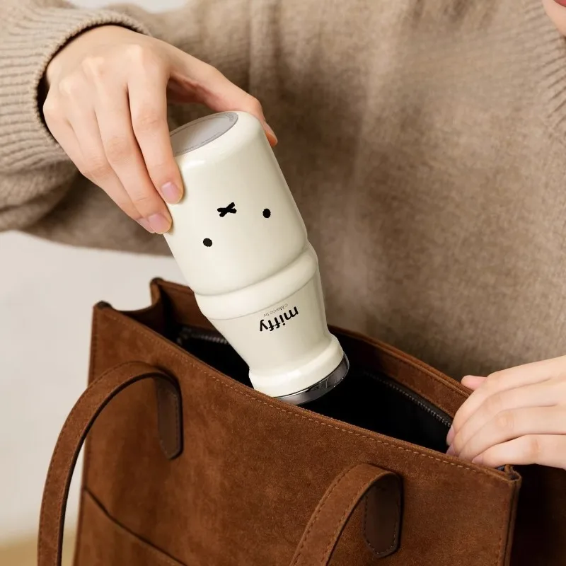 Kawaii Miffy Mini-Vakuumflasche Niedlicher Hase Isolierter Reisebecher Kleiner Edelstahl-Tumbler für Mädchen Tragbare Milchflasche Image