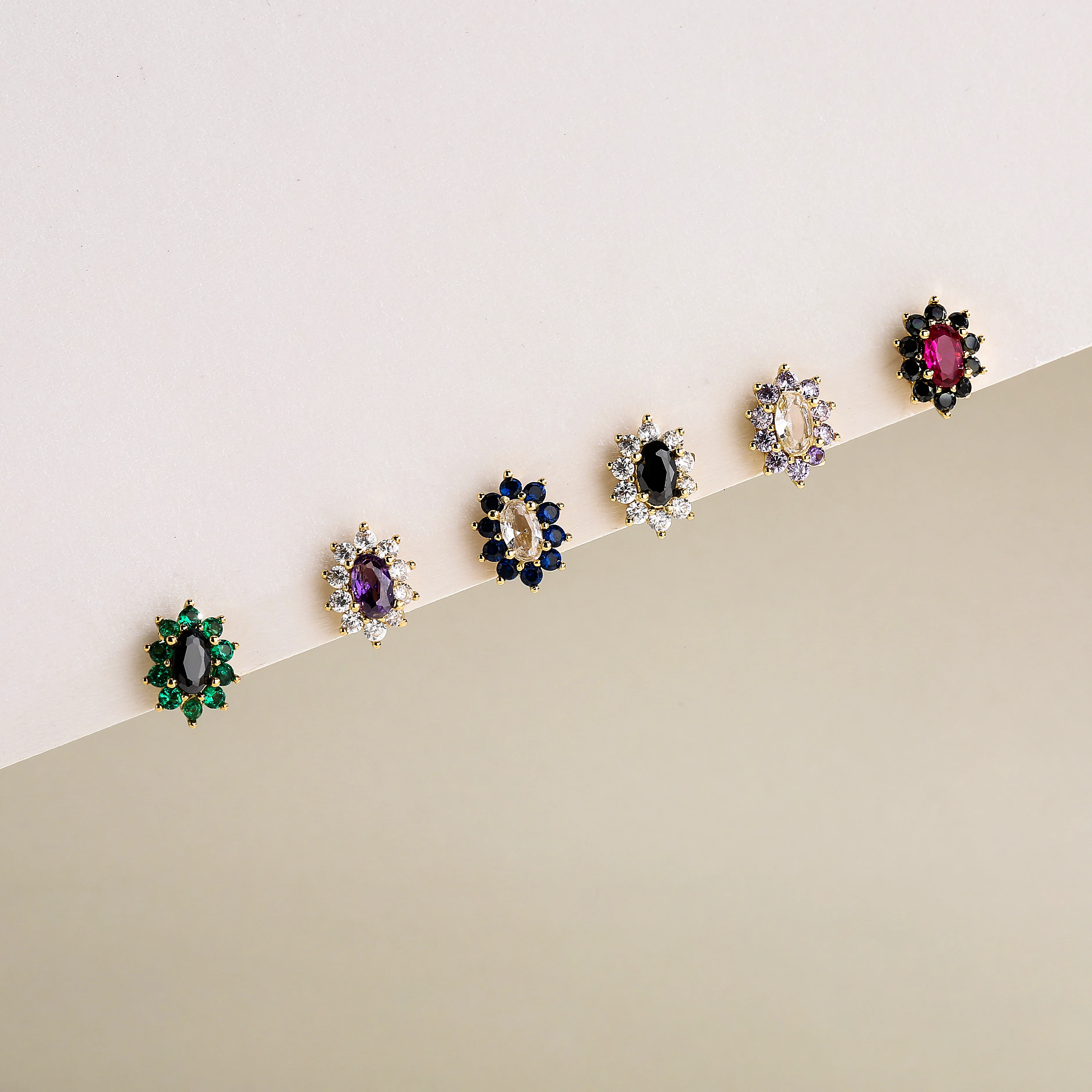 HECHENG, orecchini a bottone CZ, orecchini a bottone con fiori semplici, gioielli da donna, piccoli gioielli, nuovi accessori moda