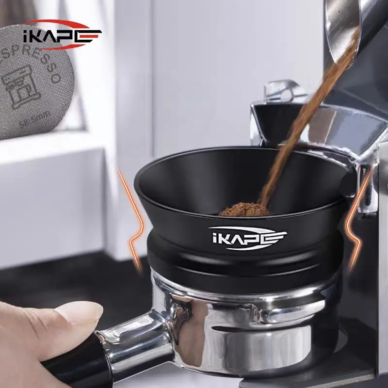 IKAPE Espresso-Magnet-Dosiertrichter, passend für 51 mm, 54 mm, 58 mm bodenloser Siebträger mit starkem Magnetismus (schwarz/silber) Image