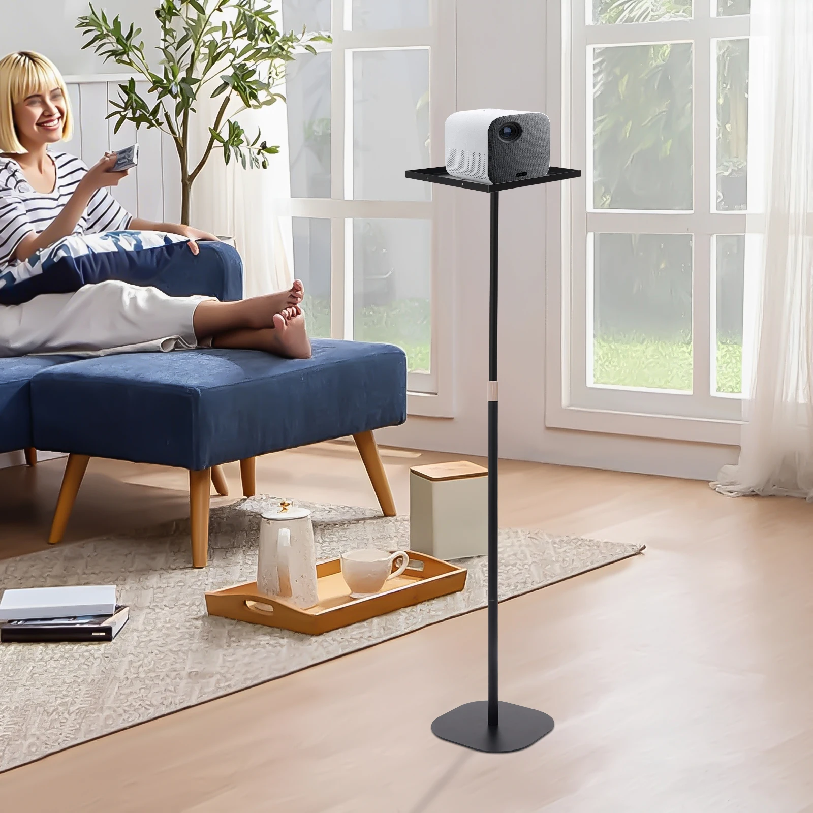 Schwarzer Projektorständer, multifunktionaler Standprojektorständer mit Metalltablett, höhenverstellbarer Projektorständer Image