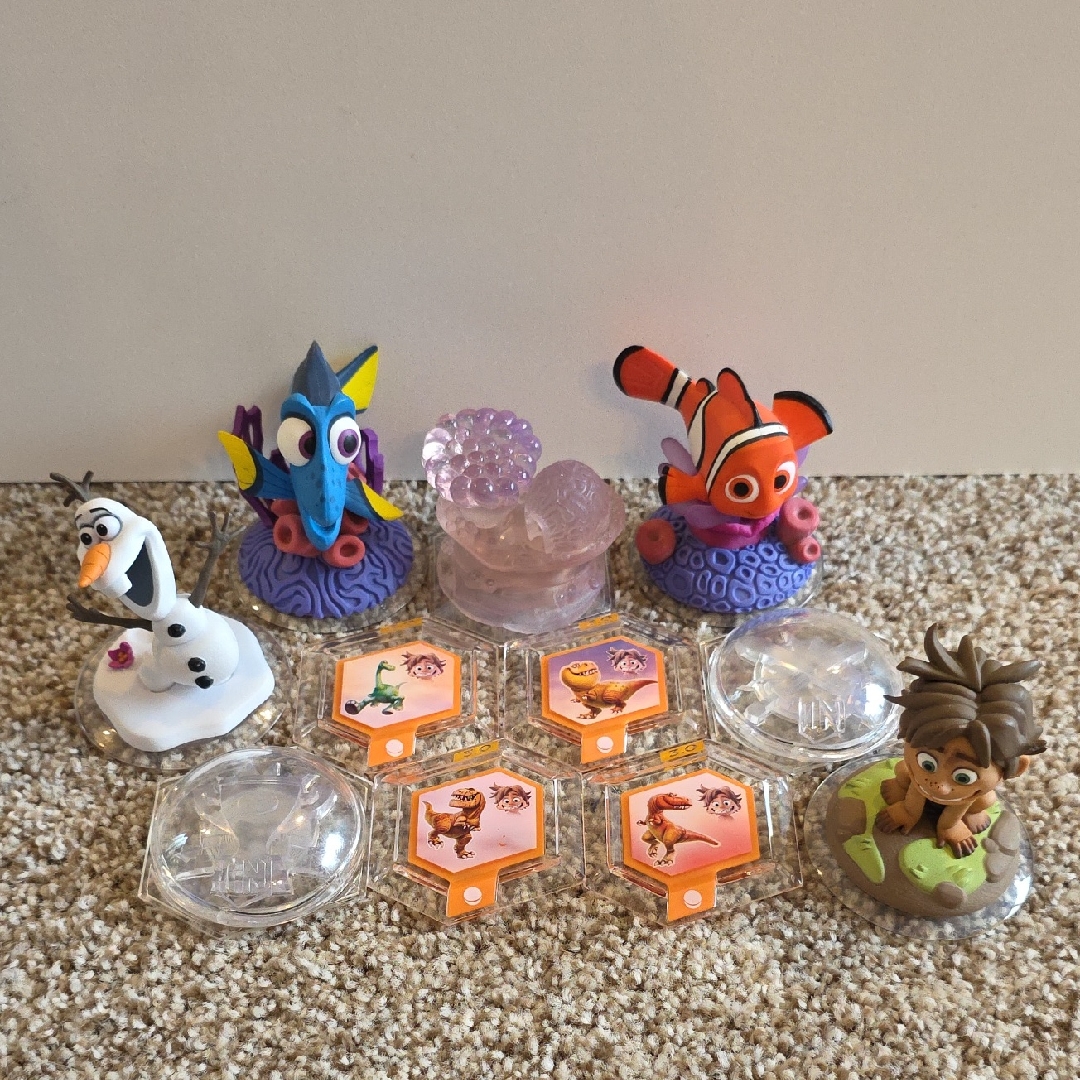 Disney Video Games & Consoles | Disney Infinity 3.0 Bundle - Nemo, Olaf, Dinosaur, Crystals | Color: Blue/Orange | Size: Os