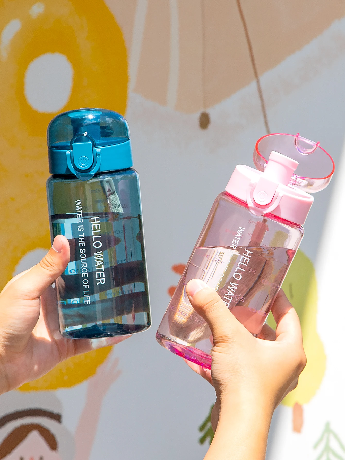 550 ml/18,6 oz Transparente Wasserflasche Wasserbecher Für Männer Frauen Studenten Mit Filter Und Anti-Fall Mit Skala Sport Tragbare Bott Image