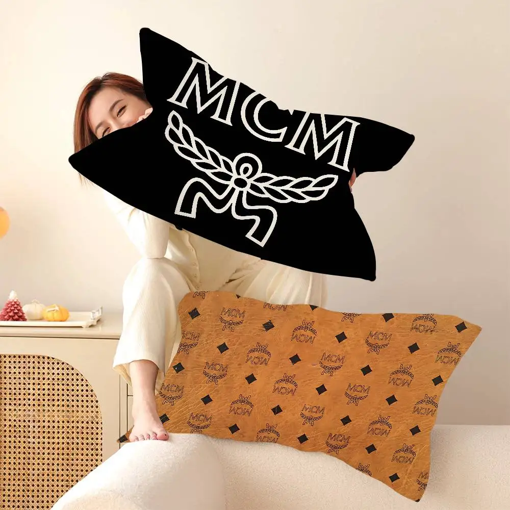 Klassische Luxus-Logo M-Mcm Haushalts-Polyester Übergroße Verdickte Erwachsenen-Paar-Kissenbezüge - Schweißabsorbierend & Rutschfest Image