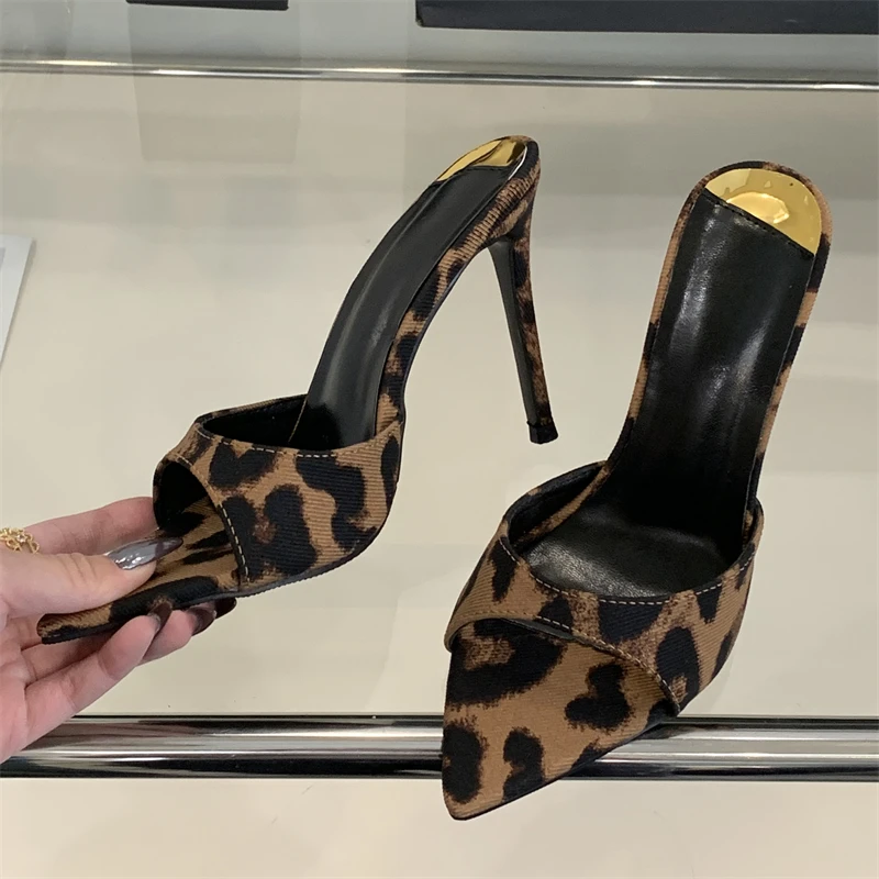 Eilyken Street Style Dünne High Heels Frau Hausschuhe Sexy Sommer Spitz Stripper Bankett Hochzeit Rutschen Damen Schuhe
