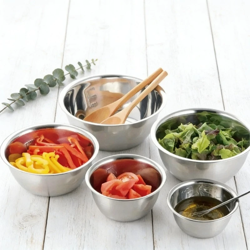 Edelstahl-Rührschüsseln mit Messmarkierungen, Metallschüsseln in verschiedenen Größen für Küche, Kochen, Backen, Salat und Servieren Image